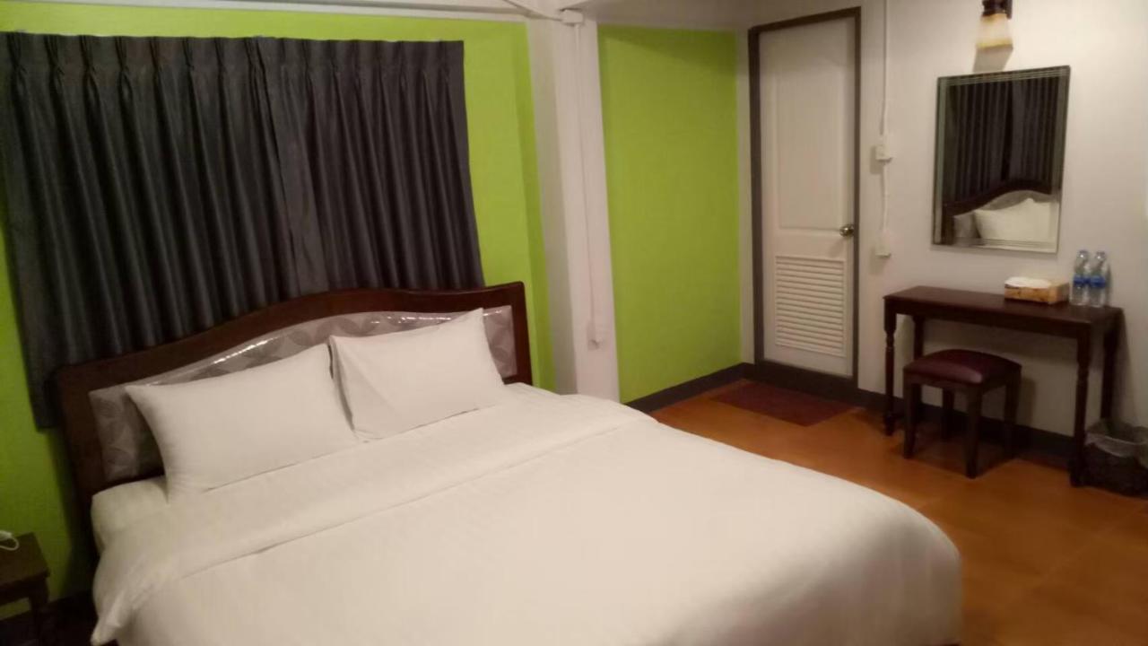 Bright Minitel Apartment Bangkok Bagian luar foto